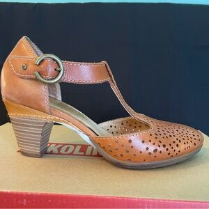 Pikolino’s T-Strap Heels